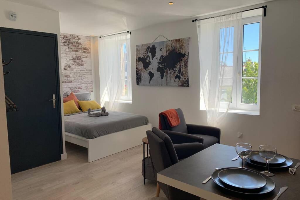 Le Petit Loft - Studio - Wifi - Coeur De Ville - Parking Pont-lʼAbbé Exteriér fotografie